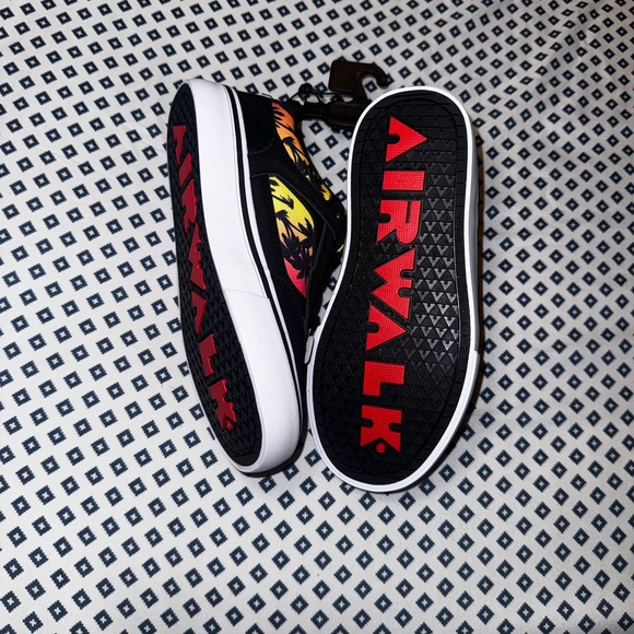 Make an offer: Hawaii vibes sneakers 🏝️ - Picture 10 of 10